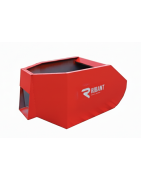 Excavator pouring bucket